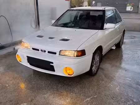 Mazda 323 Gt-R