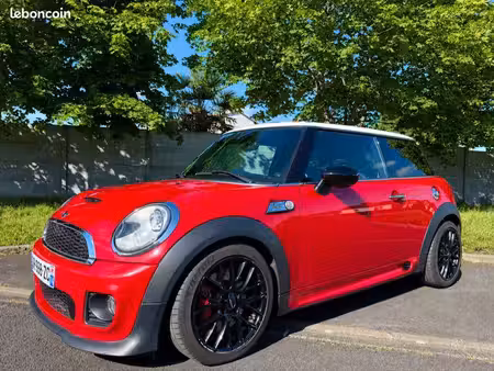 Mini Cabrio John Cooper Works 1.6 211