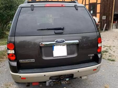 Ford Explorer V8 4.6