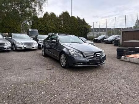 Mercedes-Benz Classe E E 220
