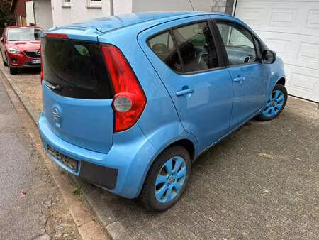Opel Agila 1.2 86 Edition