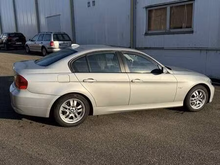 BMW Série 3 318i 2.0 129