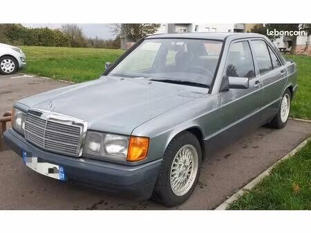 Mercedes-Benz 190 