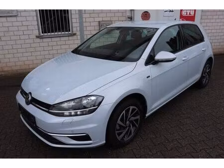 Volkswagen Golf 1.0 TSI 110
