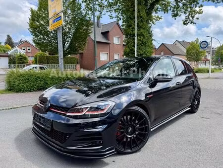 Volkswagen Golf GTI 2.0 Performance