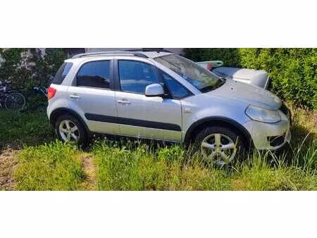 Suzuki SX4 1.9 120 Club 4x4
