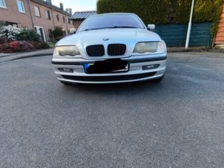 BMW Série 3 325i 2.5 192
