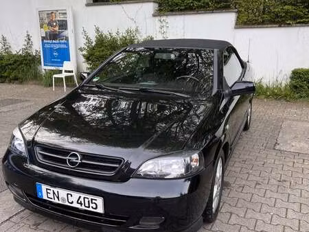 Opel Astra 2.2 125 Edition