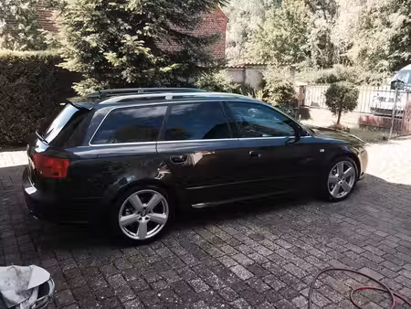 Audi A4 V6 2.7 TDI S line