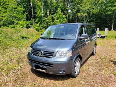 Volkswagen Transporter T5 2.5 TDI 174 Confortline