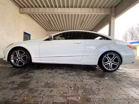 Mercedes-Benz Classe E E 220