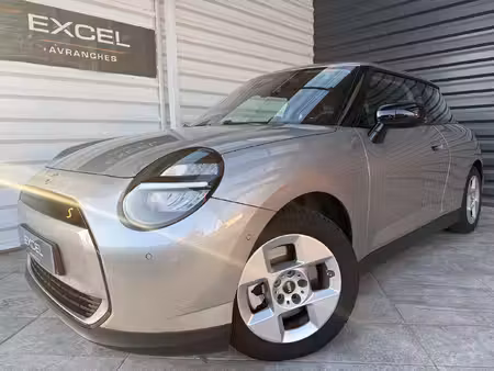 Mini Mini Cooper SE 218 Essential