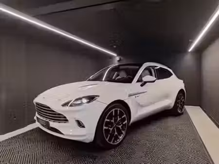 Aston Martin DBX V8 4.0 551 4x4