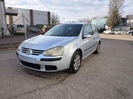 Volkswagen Golf 1.4 75