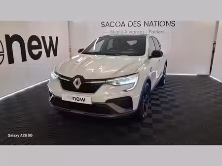 Renault Arkana E-Tech 1.6 145 RS Line