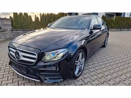 Mercedes-Benz Classe E E 400 E AMG Line 4Matic