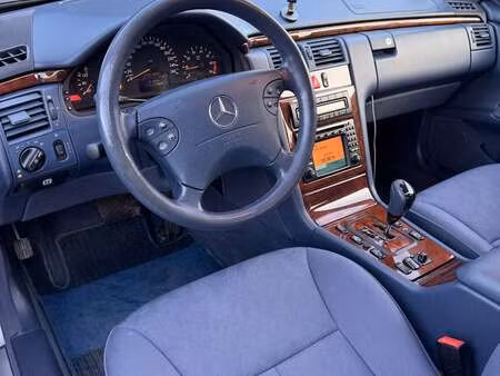 Mercedes-Benz Classe E E 240 V6 2.6 170 Elegance
