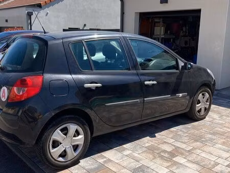 Renault Clio 1.2 75