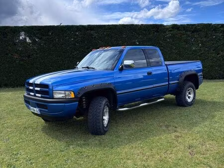 Dodge RAM 1500 V8 5.9