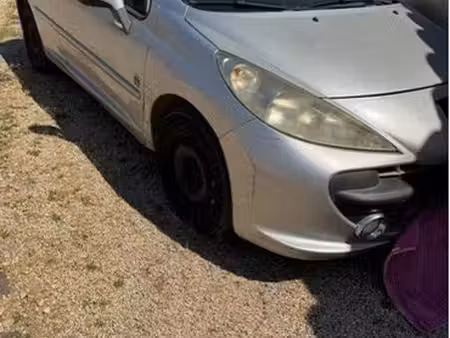Peugeot 207 1.6 HDi 90