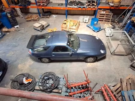 Porsche 928 S4 V8 5.0