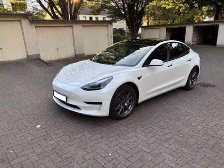Tesla Model 3 Standard Plus 283