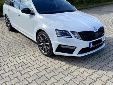 Škoda Octavia RS 2.0 TSI 230