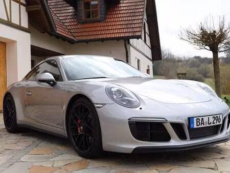 Porsche 911 Carrera GTS 3.0 450