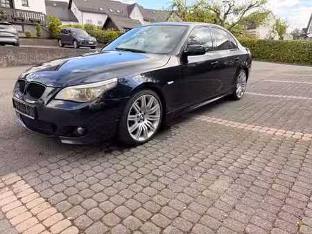 BMW Série 5 530d 3.0 235