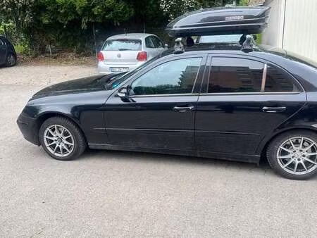 Mercedes-Benz Classe E E 240 V6 2.6 177 Classic 4Matic