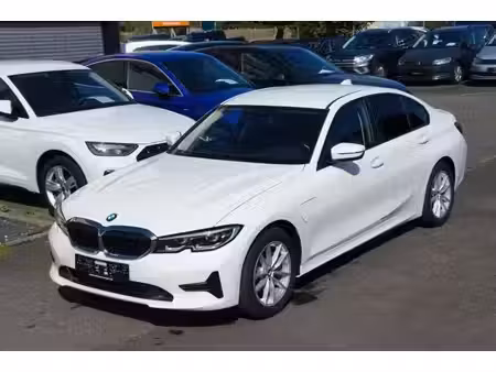 BMW Série 3 330e 2.0 252 Edition Avantage