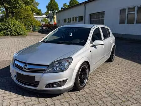 Opel Astra 1.6 105
