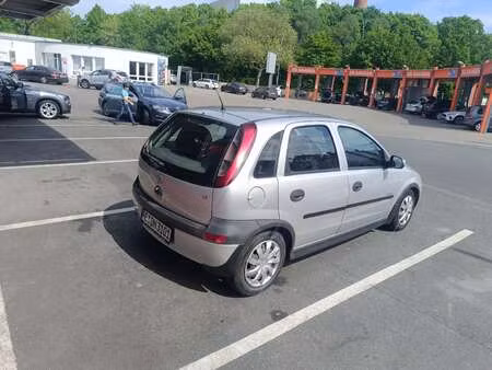 Opel Corsa 1.2 75