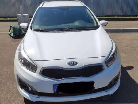 Kia Ceed 1.6 GDi 135 Dream Team Edition