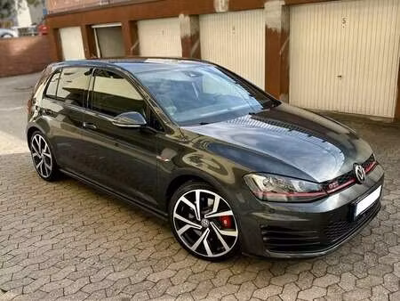 Volkswagen Golf GTI 2.0 TFSI 230
