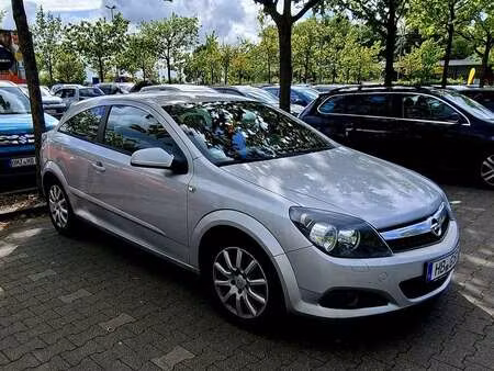Opel Astra 2.2 CDTI 110