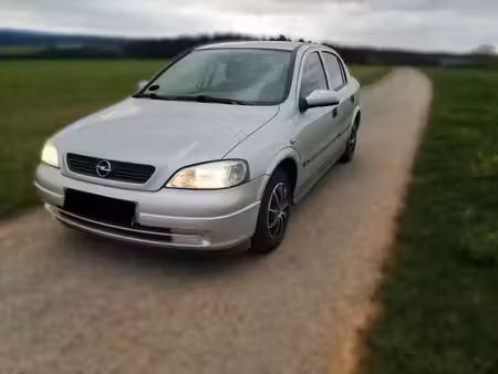 Opel Astra 1.6 75