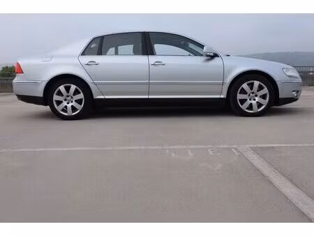 Volkswagen Phaeton V8 4.2 4Motion
