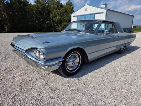 Ford Thunderbird V8 6.4