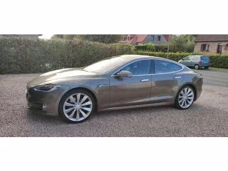 Tesla Model S 90d 4x4