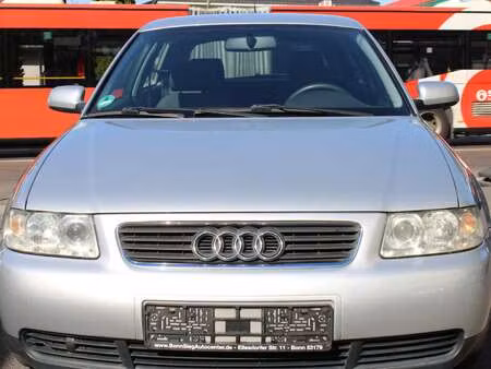 Audi A3 1.6 101 Attraction