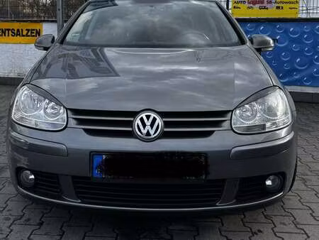 Volkswagen Golf 1.6 102 Tour