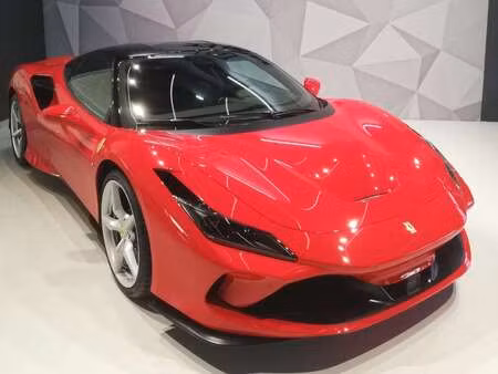 Ferrari F8