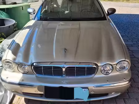 Jaguar XJ V6 2.7 208