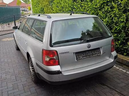 Volkswagen Passat 1.6 102