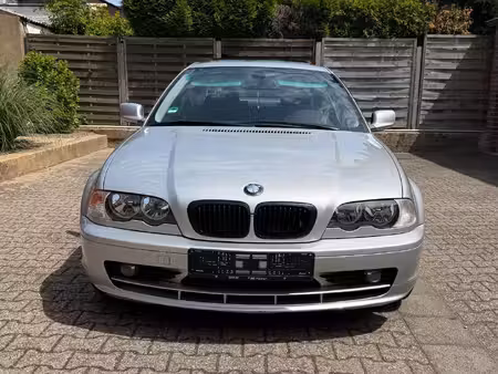 BMW Série 3 318i 2.0 143