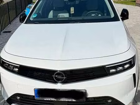 Opel Astra 1.2 110 Elegance