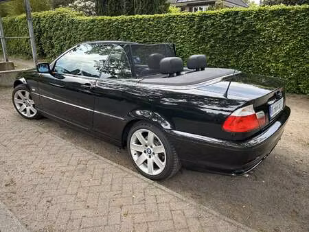 BMW Série 3 325i 2.5 192