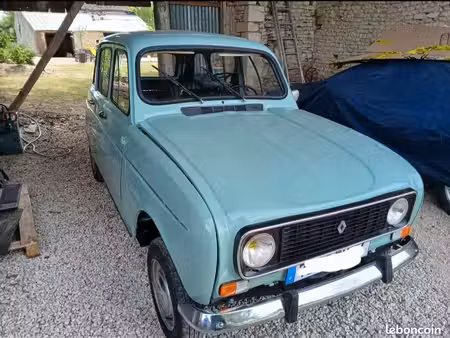 Renault R4 4L