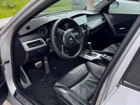 BMW Série 5 530d 3.0 218